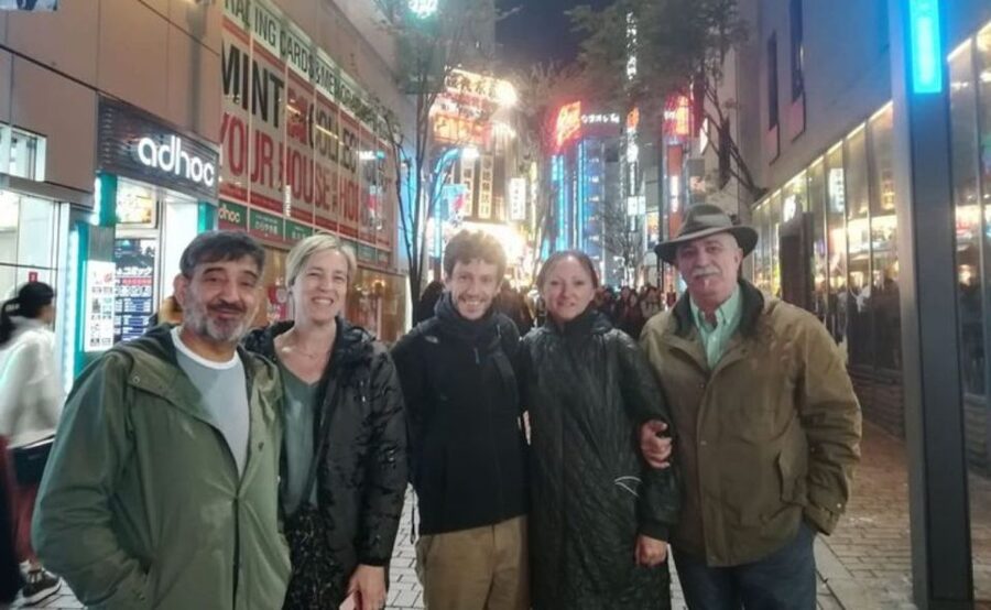 Tokyo: Private Custom Walking Tour with Local Guide - A private introduction to a very large city