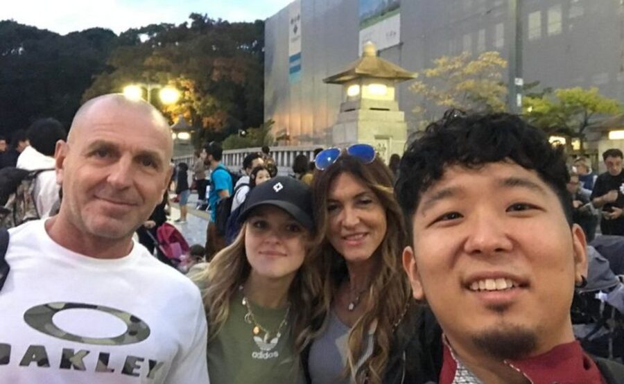 Tokyo: Private Custom Walking Tour with Local Guide - Shibuya and Shinjuku for modern city life