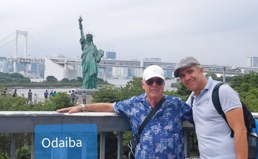 Tokyo: Private Custom Walking Tour with Local Guide - Imperial Palace Gardens and Marunouchi