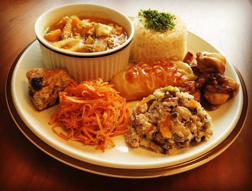 Tokyo: Private Japanese Cooking Class with a Local Chef - Choosing the right day and menu