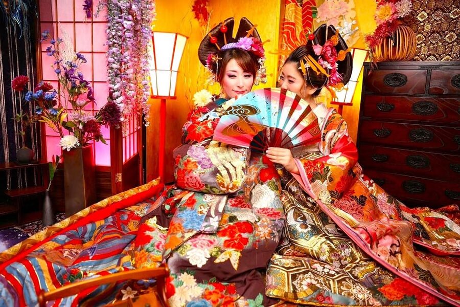 Tokyo: Private Makeover Photography Studio in Luxury Kimono - Why this Asakusa photo session is different