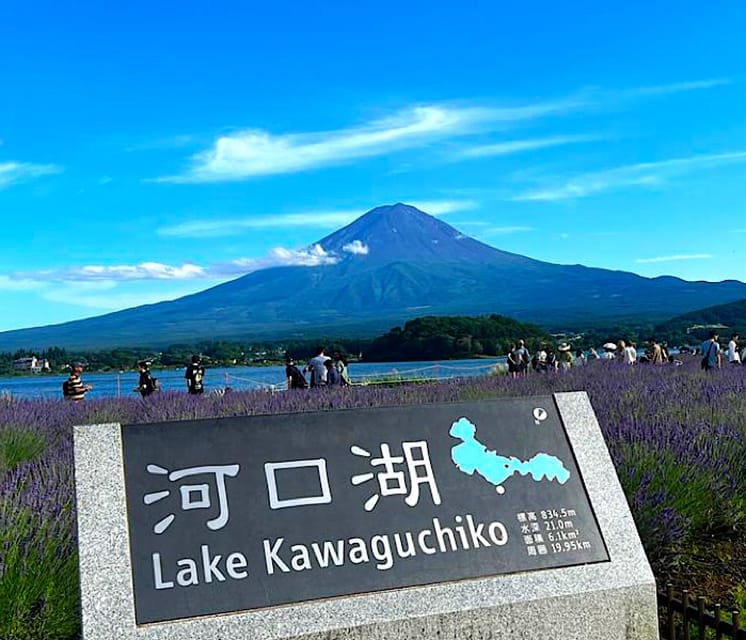 Tokyo: Private Mount Fuji and Hakone Day Trip with Guide - Oshino Hakkai begins the Fuji story