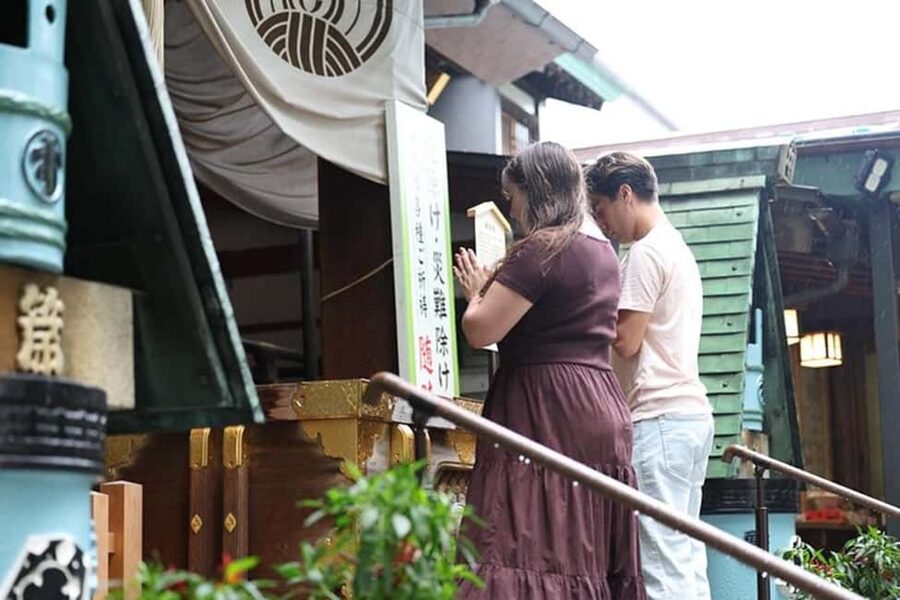Tokyo: Private Tsukiji Fish Market Tour with 3 food stops - Timing, pace, and practical limits