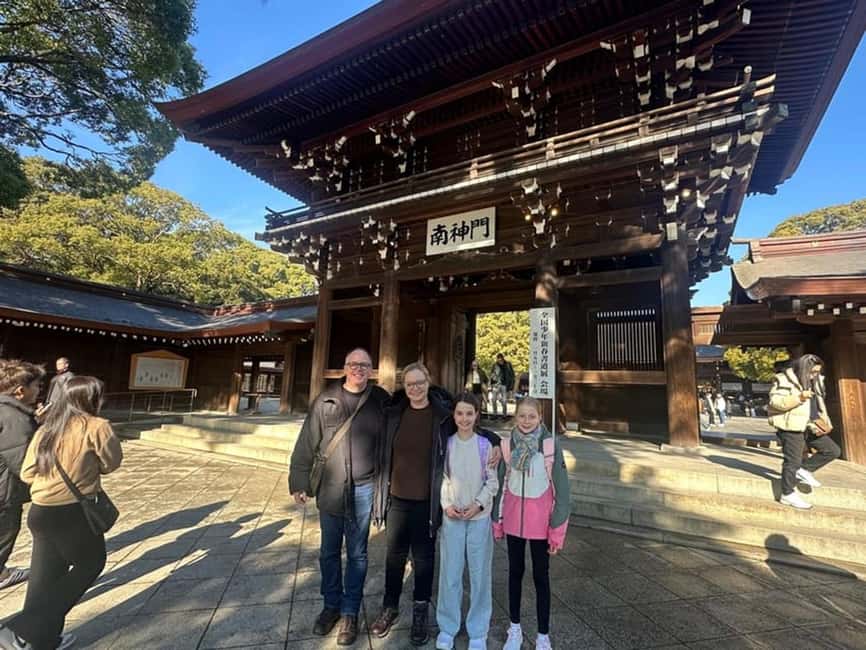 Tokyo: Private Walking Tour with a Local Guide - Akihabara: modern Tokyo for pop culture fans