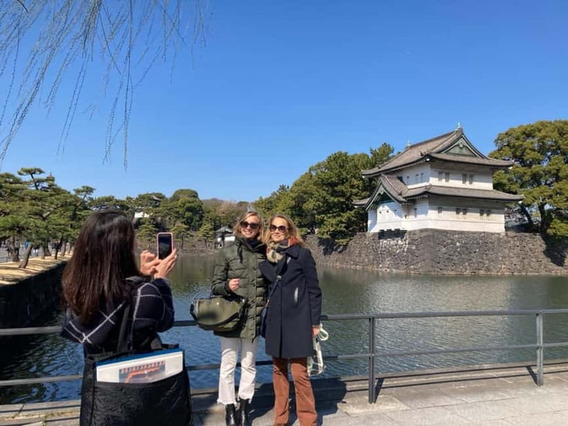 Tokyo: Pvt. Tour - Edo Castle & Imperial Palace East Gardens - What a private two-hour walk feels like