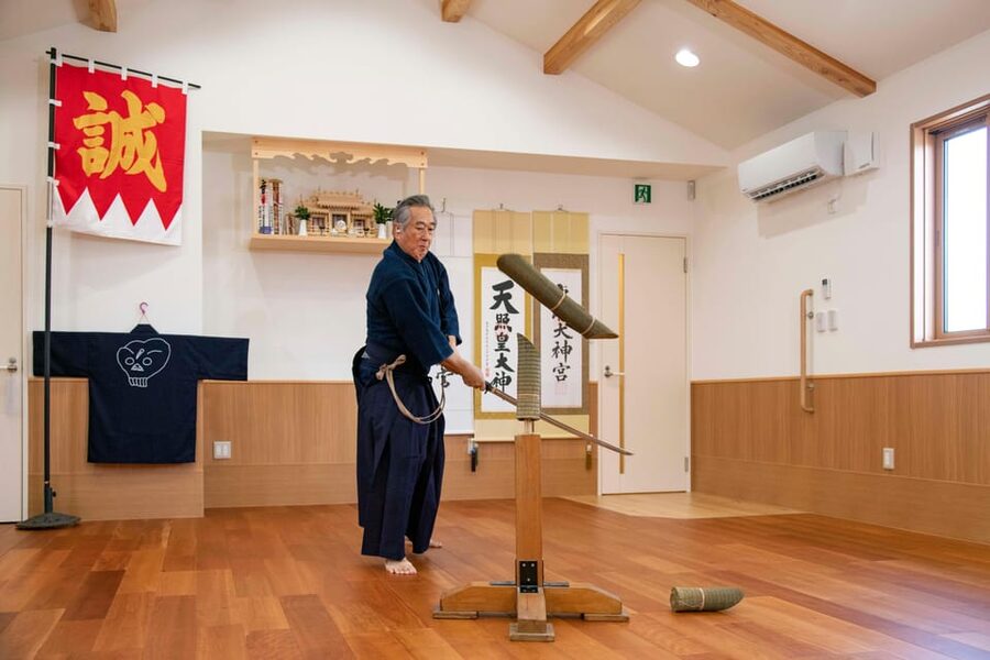 Tokyo: Samurai Sword Academy in the Hometown of Last Samurai - Why Hino is the right place for this sword lesson