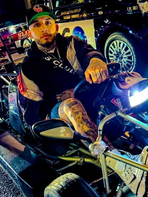 Tokyo: Shibuya and Shinjuku Streets Guided Go-Karting Tour - Driving papers are the make-or-break detail