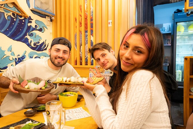 Tokyo: Shibuya Authentic Food Tour & Local Delights - Meeting Hachiko at 6 pm