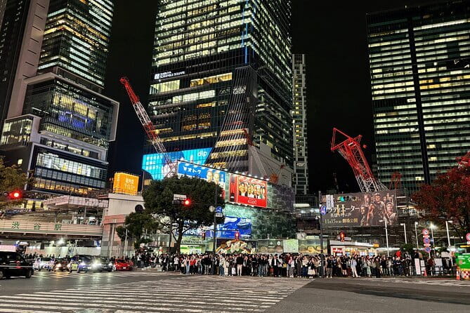Tokyo: Shibuya Highlights Walking Tour & Secret View Spot - Why this short walk works in Shibuya