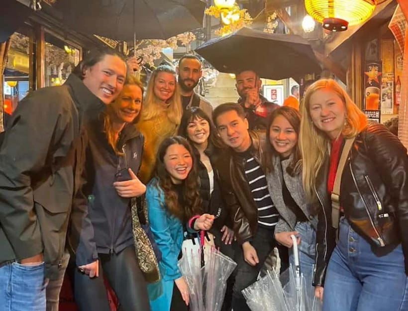 Tokyo: Shinjuku Bar and Izakaya Hopping Tour - Key points at a glance