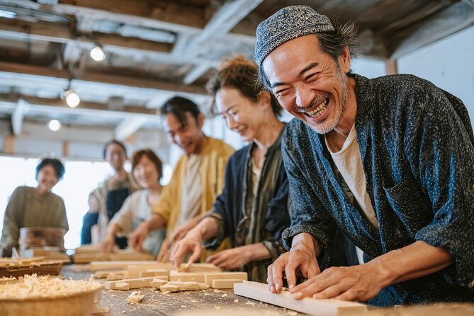 Tokyo Shinjuku Chopsticks Making Class - Choosing wood without losing track of the price