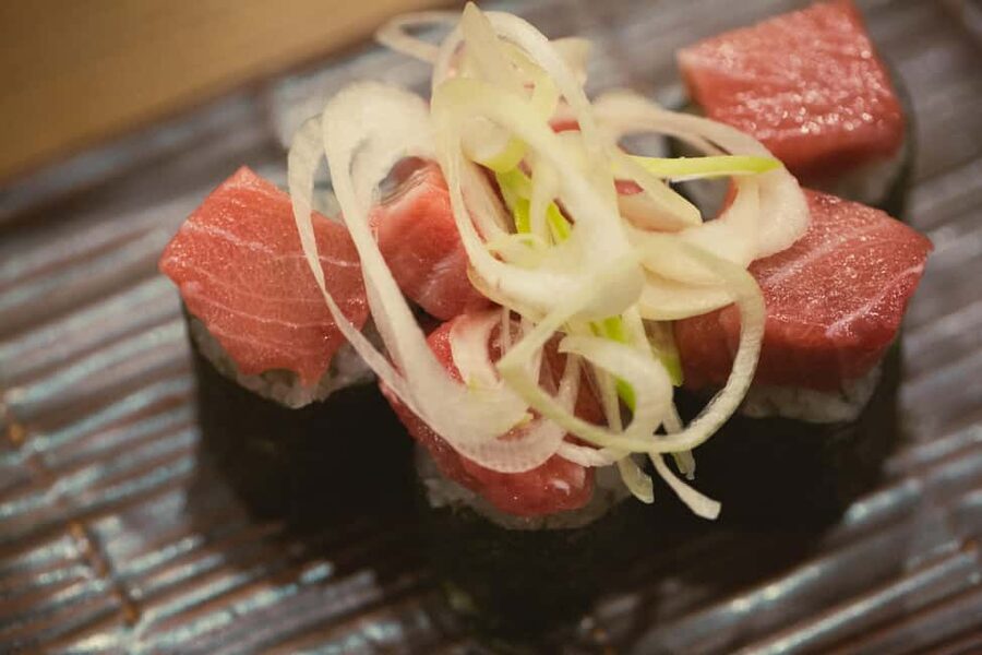 Tokyo: Shinjuku Izakaya and Golden Gai Bar Hopping Tour (2h) - Key points to know before you book