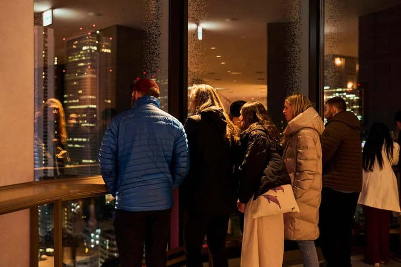 Tokyo: Shinjuku Nightlife & Secret Backstreets Walking Tour - Hanazono Shrine after dark