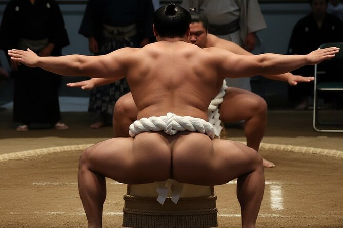Tokyo Shinjuku Sumo Show & Experience with Photo - Salt, stomps, and the meaning behind the ritual