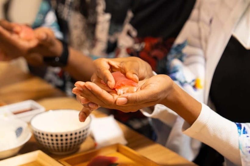 Tokyo: Sushi Making Class in a Happi Coat near a Famous Spot - Group size, language, and the pace of the lesson