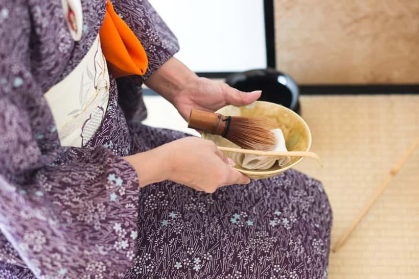 Tokyo: Tea Ceremony Experience in a small tea room - The first lesson: seeing the ceremony from the inside