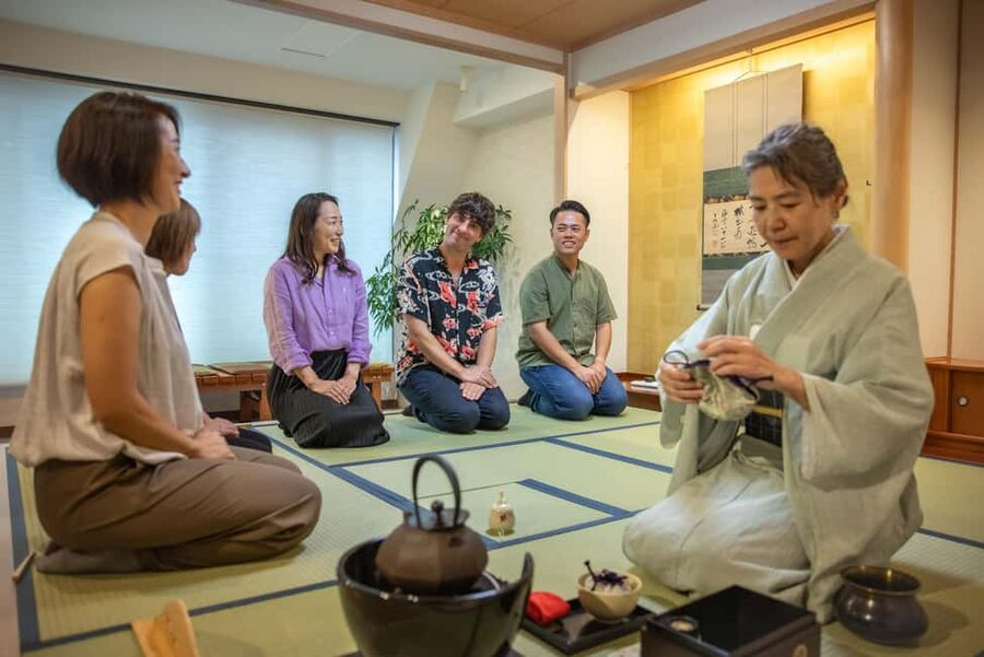 Tokyo: Tea Ceremony Experience in Asakusa - Finding Tokyo Tourist Lounge Asakusa on the Fifth Floor