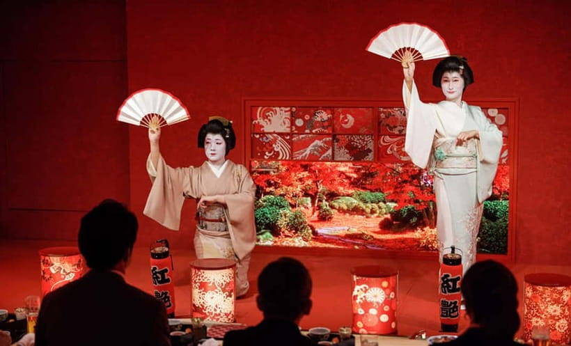 Tokyo: Traditional Geisha Experience Show & Japanese Dinner - A Kyoto-style kaiseki dinner with changing seasonal dishes