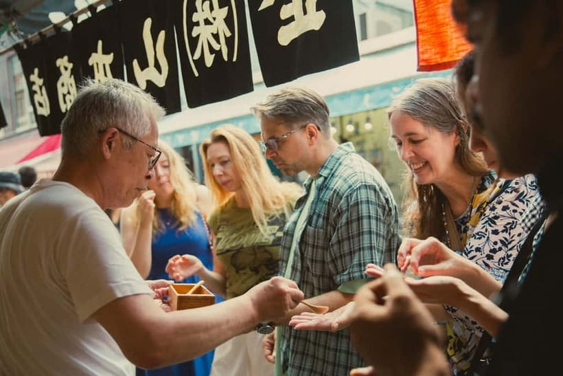 Tokyo: Tsukiji Fish Market Culture Tour with Sashimi Tasting - Walking the backstreets of the Outer Market