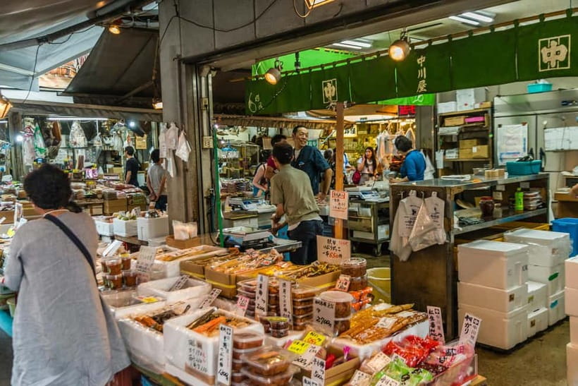 Tokyo: Tsukiji Fish Market Culture Tour with Sashimi Tasting - Final call: book it for guidance, not a full meal