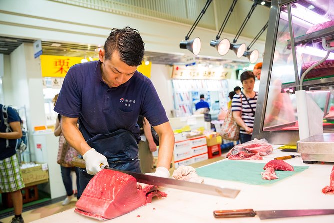 Tokyo Tsukiji Fish Market Food and Culture Walking Tour - Kitchen tools and useful shopping time