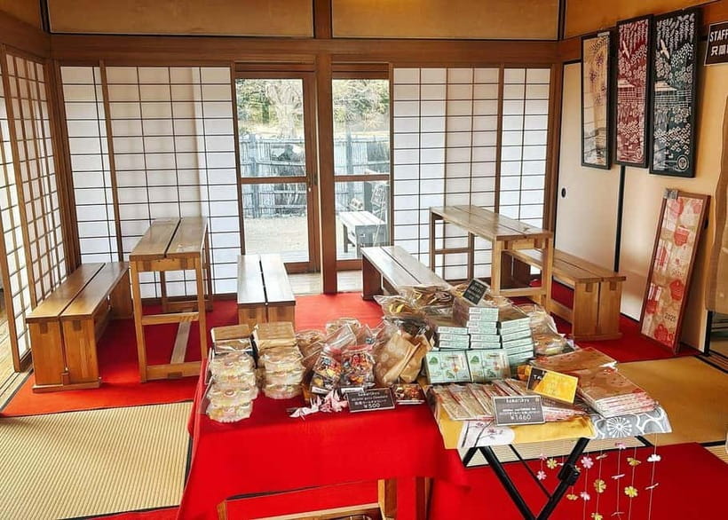 Tokyo: Tsukiji Market and Hama-rikyu Gardens Guided Tour - Is $31 a fair price?