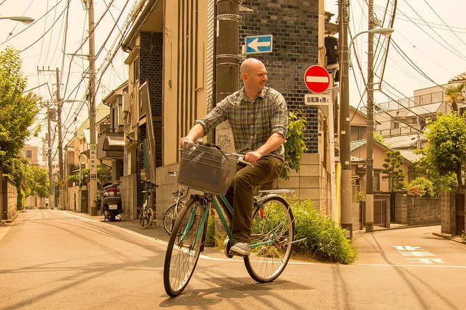 Tokyo West-Side Cycling & Food Tour - Getting started on a salvaged mamachari