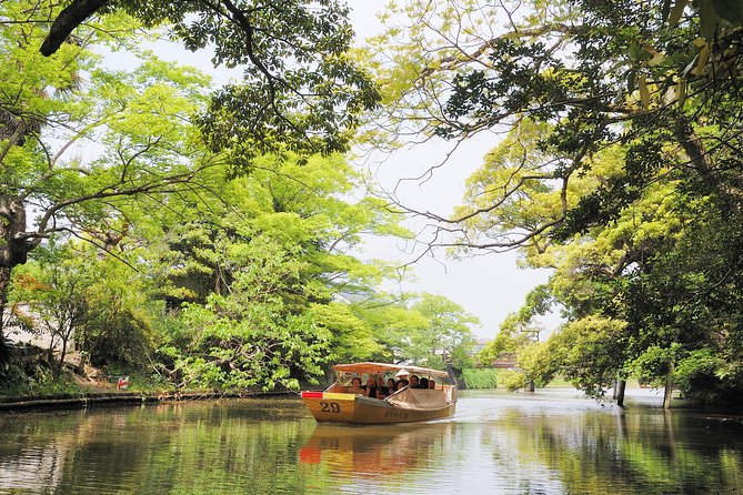 Tour around Matsue Horikawa - A boat route built around Matsue Castle