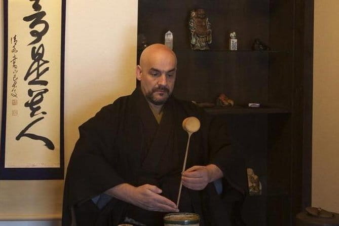 Traditional Japanese Music show & Experience Tour in Kyoto - Why the Small Group Size Matters