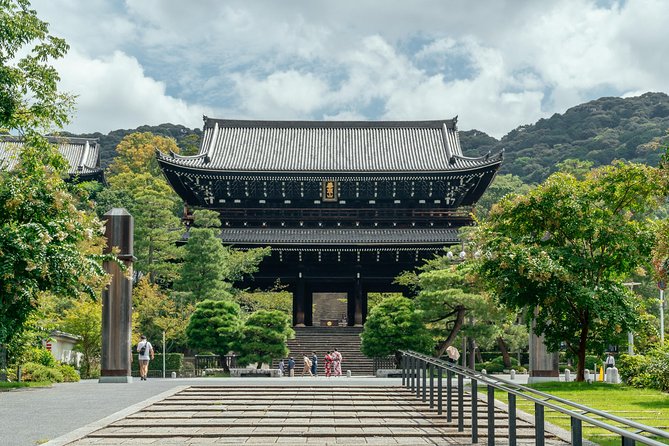 Treasures of Kyoto: Geishas & Traditions Private Tour - At a glance