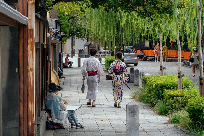 Treasures of Kyoto: Geishas & Traditions Private Tour - Why this Gion walk works for a short Kyoto visit
