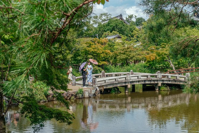 Treasures of Kyoto: Geishas & Traditions Private Tour - Chion-in and Maruyama Park add breathing room