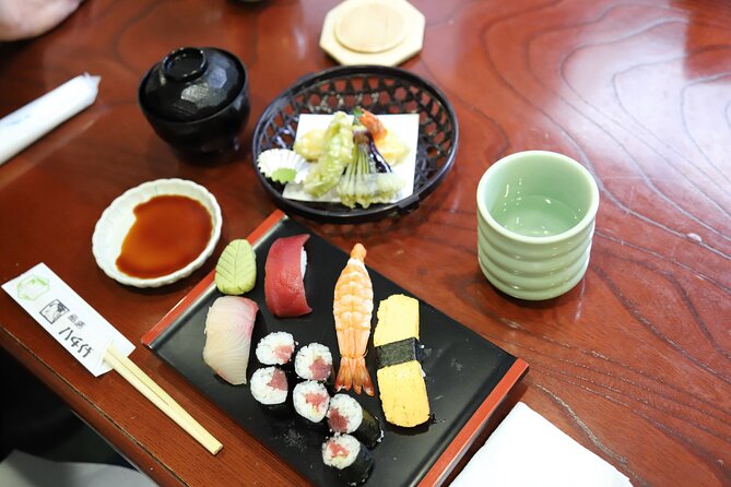 Tsukiji Fish Market Guided Tour and Sushi Making with Pro Chef - Guides make the difference