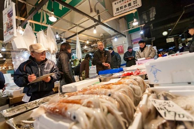 Tsukiji Food and Toyosu Market with Government-Licensed Guide - Key points at a glance