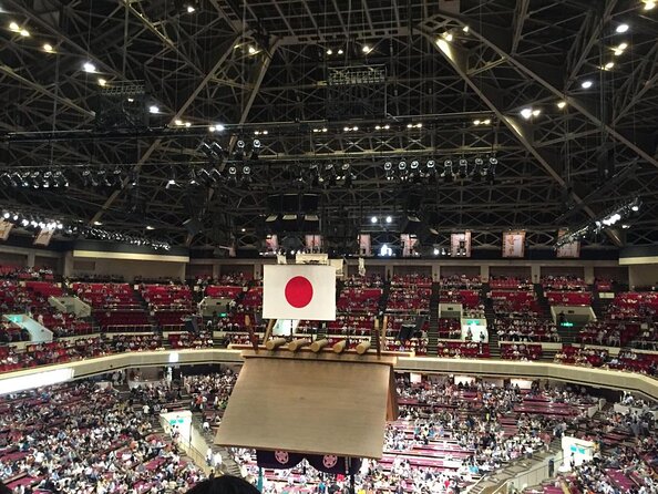 Ultimate Sumo Tournament: Tokyo, Osaka, Nagoya, Fukuoka - Choosing the right tournament city and month