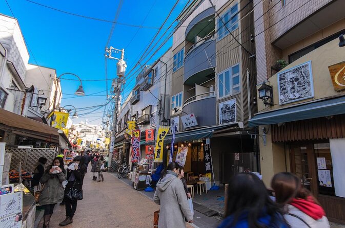 Yanaka Walking Tour: Historic and Traditional District of Tokyo - Why Yanaka Feels Like Old Tokyo