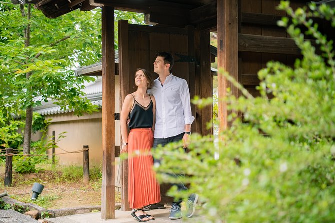 Your Private Vacation Photography Session In Kyoto - Maruyama Park and Yasaka Shrine