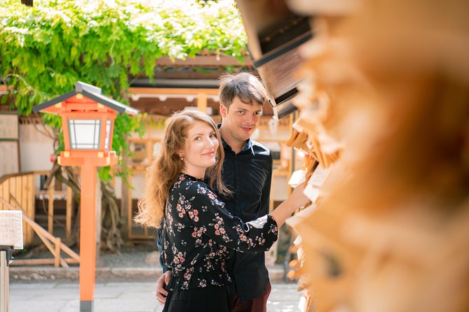 Your Private Vacation Photography Session In Kyoto - Arashiyama or Fushimi Inari: choosing a different backdrop